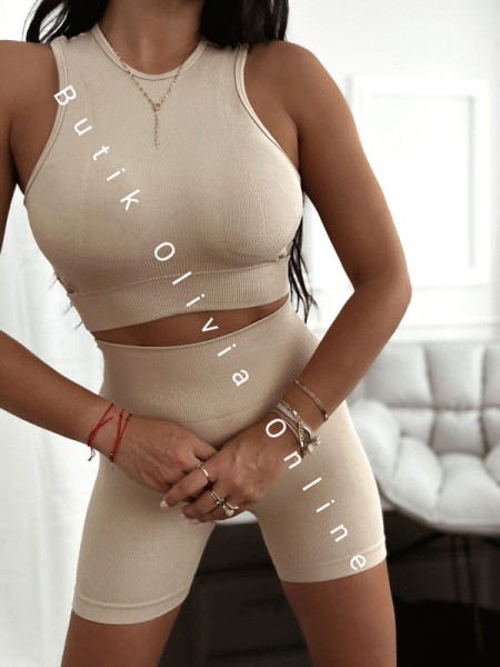 komplet-top-kolarki-push-up-bezowy-fitnes-style-3.jpg