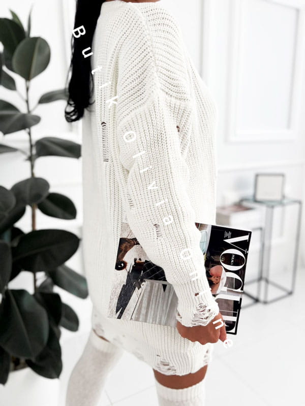 sweter-oversize-dlugi-harmoni-smietankowy-5.jpg