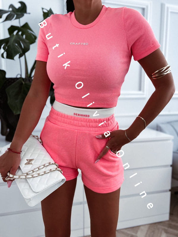 komplet-crop-top-spodenki-crafted-neon-roz-1.jpg