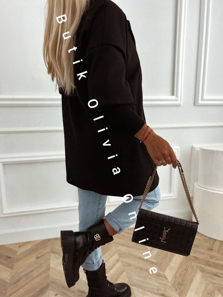 plaszcz-damski-przed-kolano-oversize-ze-sweterkowymi-rekawami-czarny