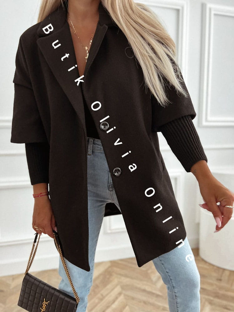 plaszcz-damski-przed-kolano-oversize-ze-sweterkowymi-rekawami-czarny