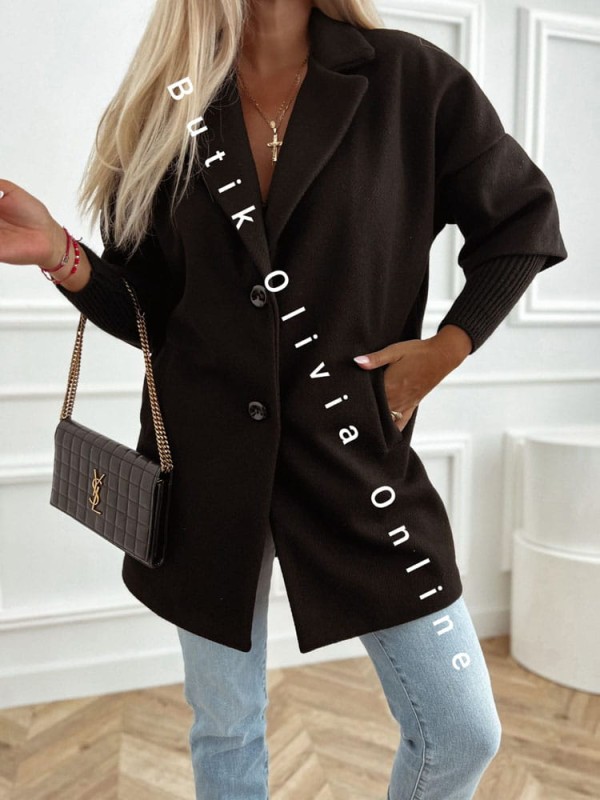 plaszcz-damski-przed-kolano-oversize-ze-sweterkowymi-rekawami-czarny