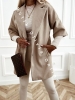 plaszcz-damski-przed-kolano-oversize-ze-sweterkowymi-rekawami-bezowy