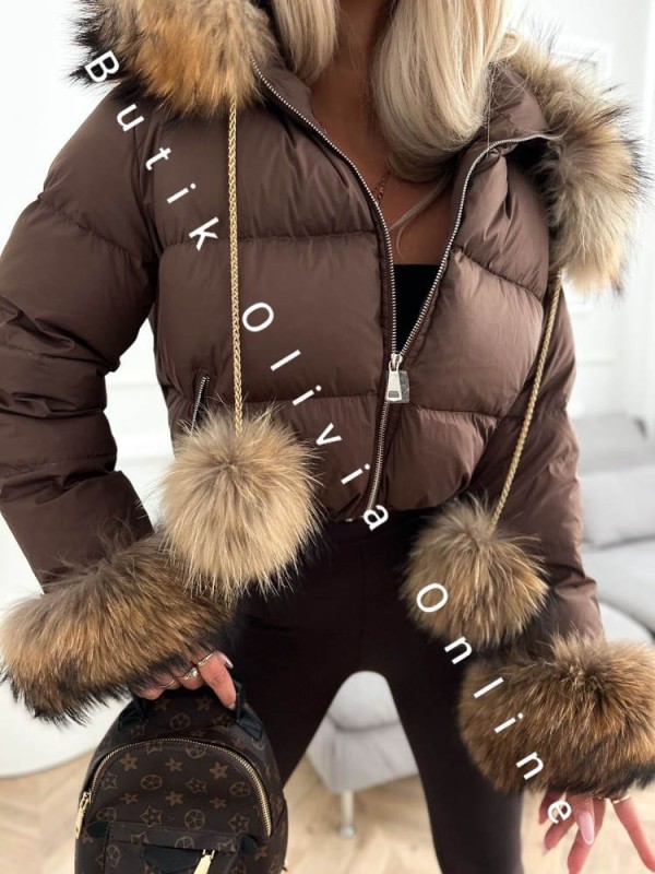 kurtka-puchowa-z-odpinanym-naturalnym-futrem-czekoladowa-bomberka