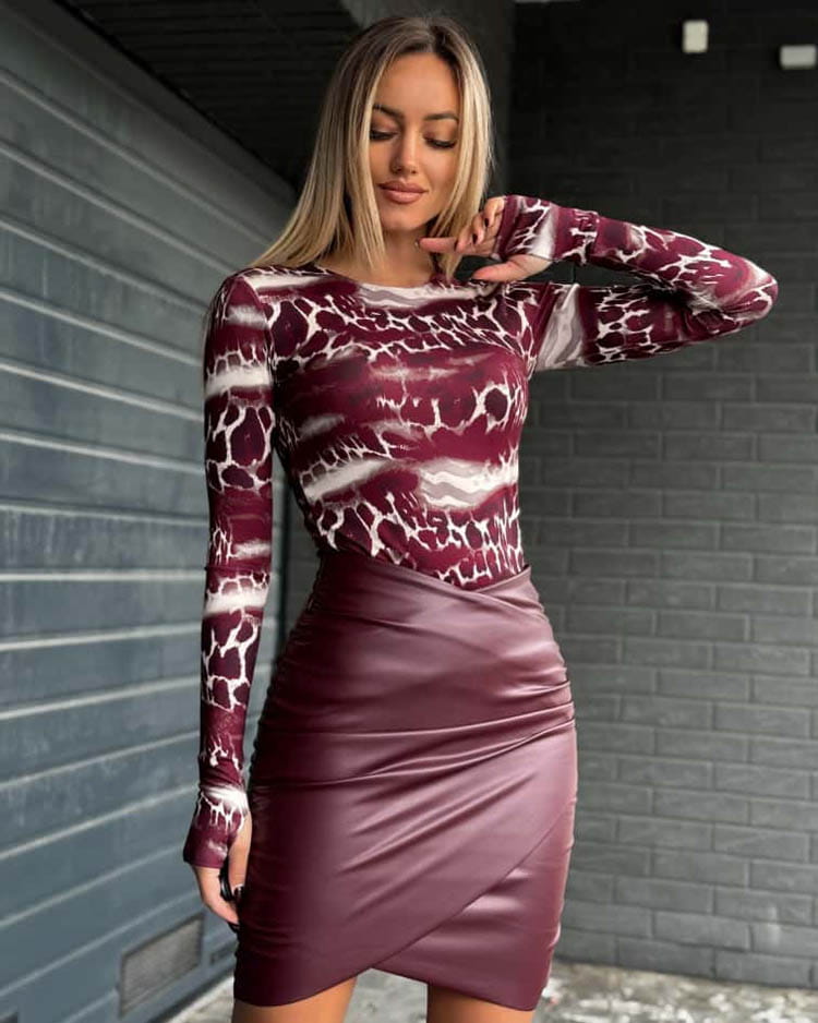 damska bluzka dopasowana bordowa z podwójnego materiału