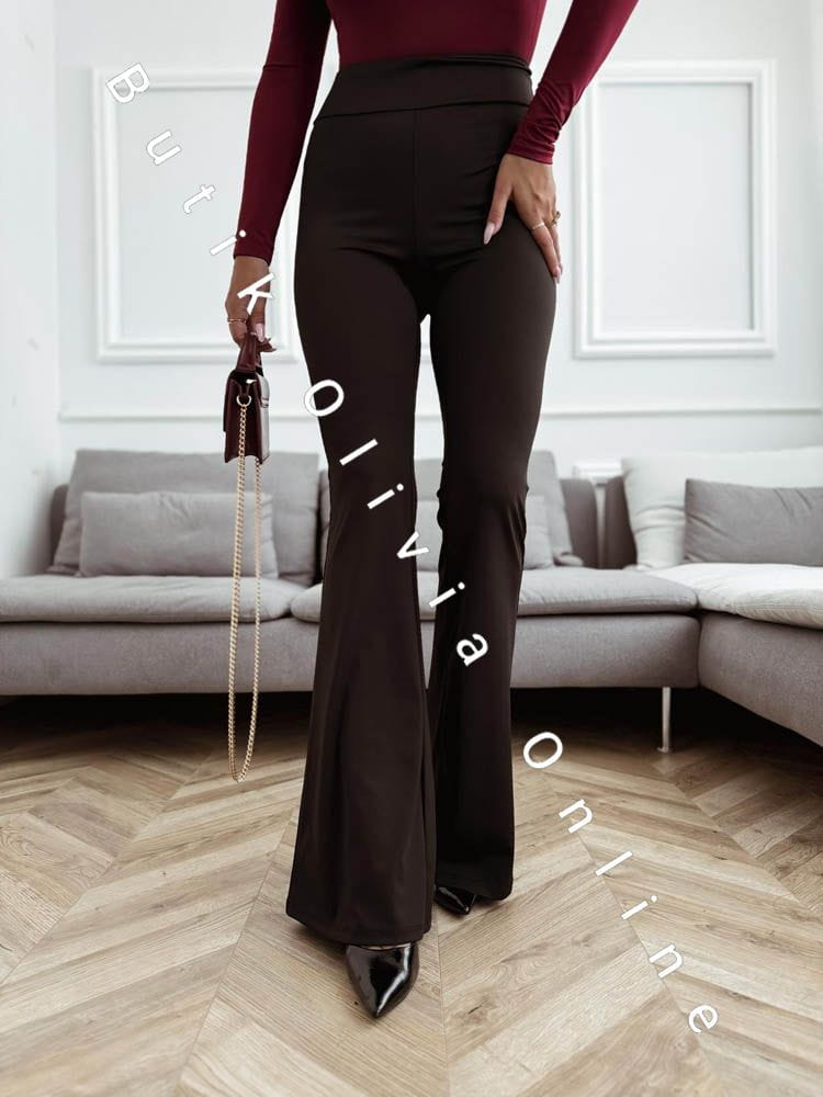 legginsy-dzwony-z-marszczeniem-push-up-czarne