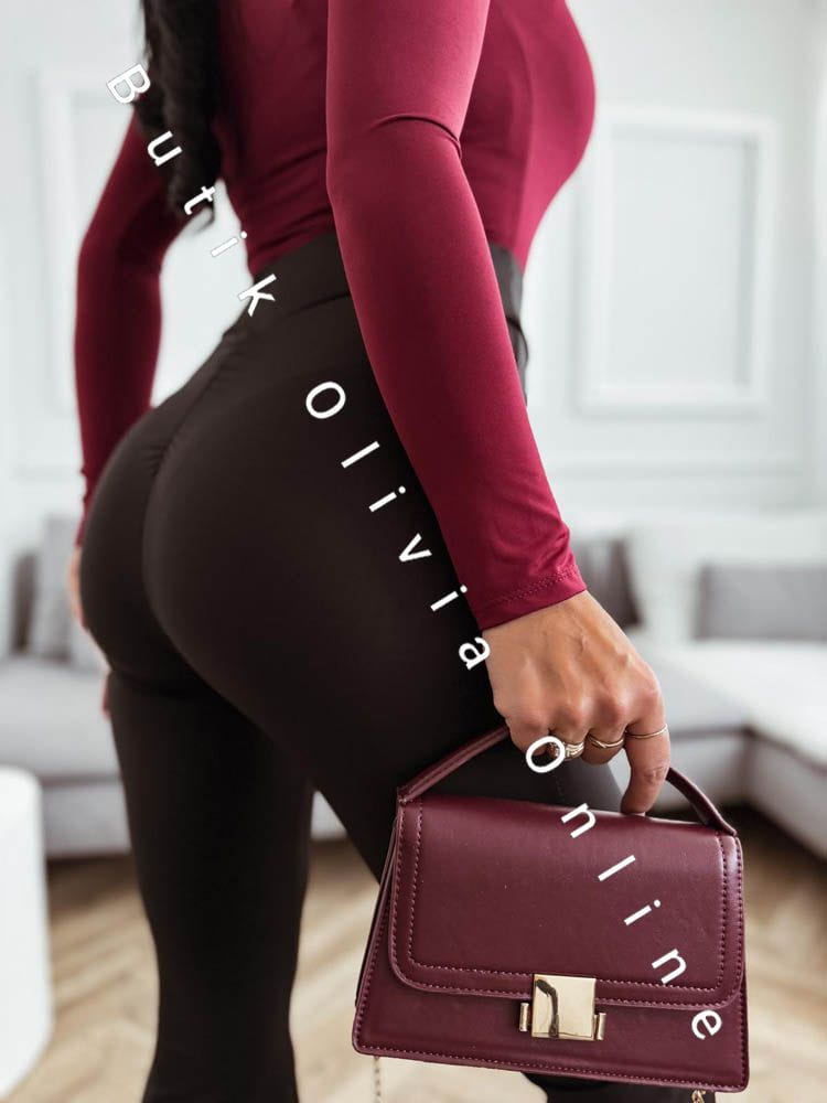 legginsy-dzwony-z-marszczeniem-push-up-czarne