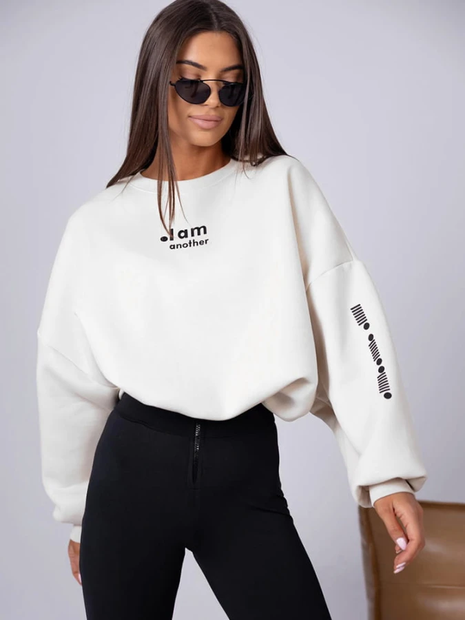 komplet-bluza-oversize-legginsy-bialy-another-3.jpg