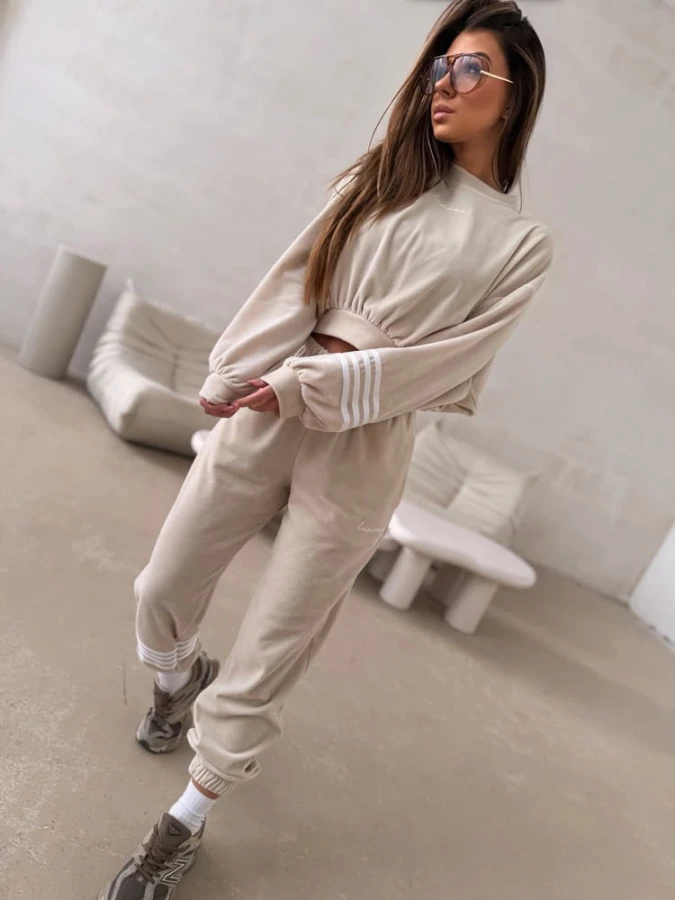 dres-welurowy-bluza-oversize-spodnie-bezowy-la-coca-velve-2.jpg