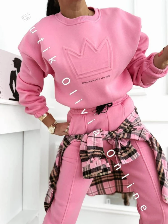 damski-rozowy-dres-ocieplany-bluza-spodnie