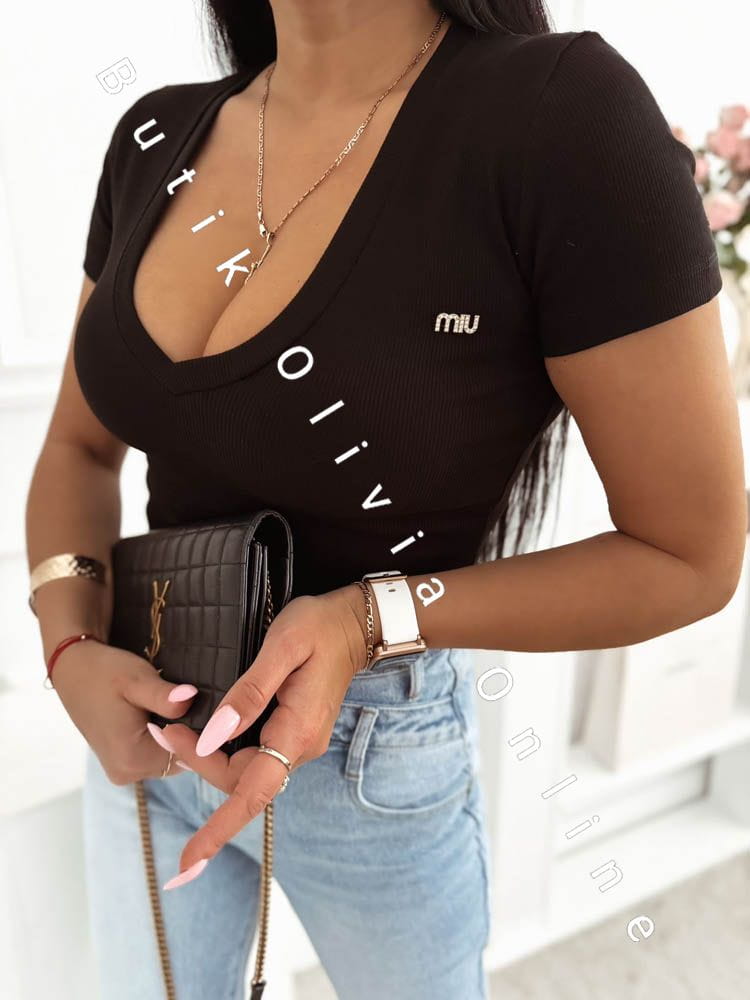 t-shirt-prazkowany-z-dekoltem-i-pinem-min-czarny