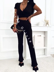 Komplet prążkowany top z dekoltem + legginsy dzwony JOY - czarny 