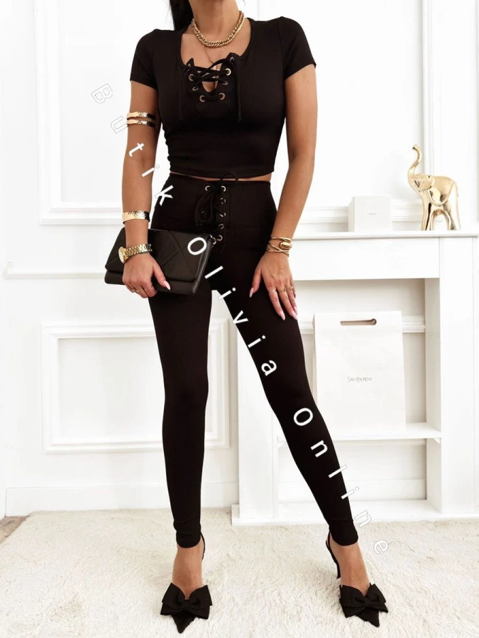komplet-prazkowany-t-shirt-legginsy-czarny-river-0.jpg