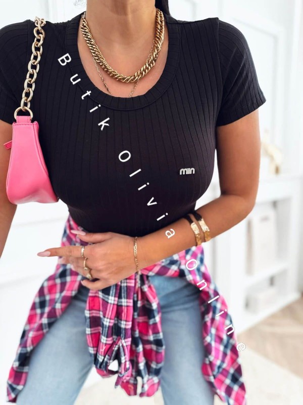 t-shirt-prazkowany-czarny-min