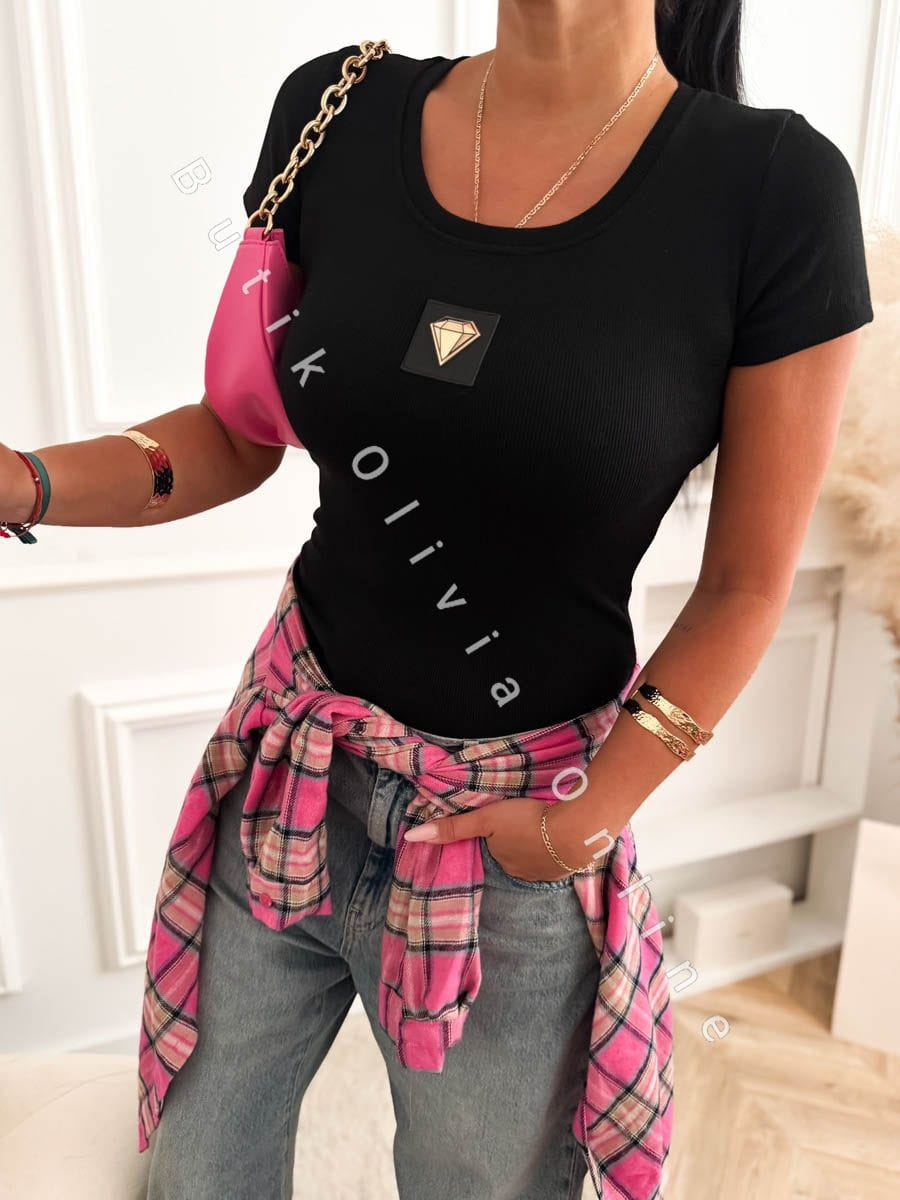 Czarny prążkowany T-shirt z okrągłym dekoltem i ozdobną naszywką diament Butik Olivia