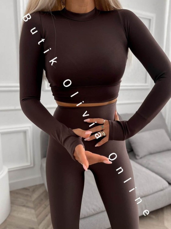 komplet-bluzka-legginsy-czekoladowy-dopasowany