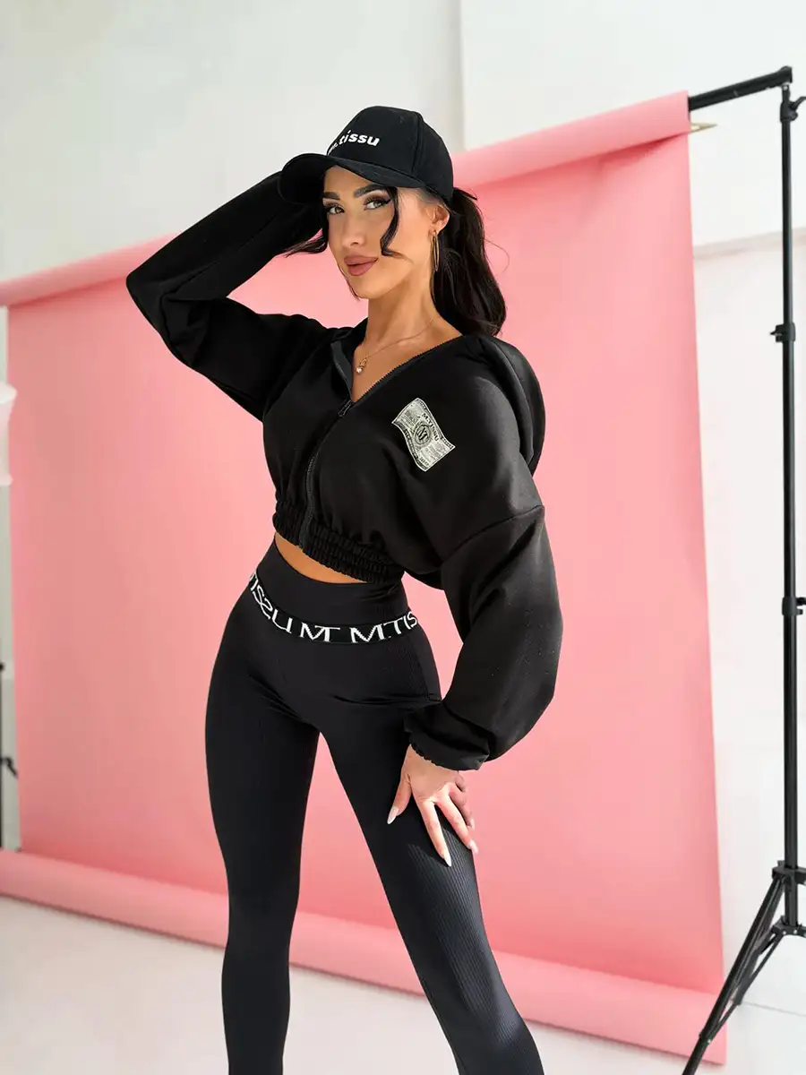 bluza-oversize-rozpinana-z-kapturem-czarna-3.webp