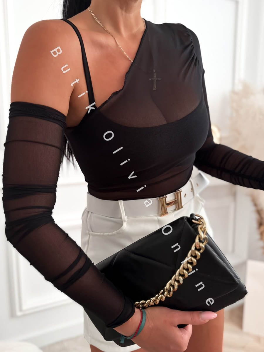 czarna bluzka asymetryczna siatka i top na cienkich ramiączkach