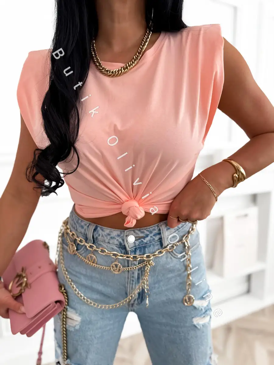 damski t-shirt z poduszkami na ramionach bez rękawów w pudrowym różu