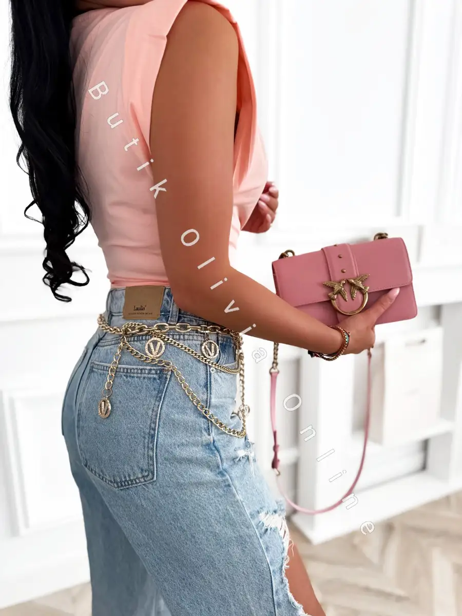 damski t-shirt z poduszkami na ramionach bez rękawów w pudrowym różu