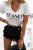 komplet biały t-shirt i czarne spódnico-spodenki mini z koronką