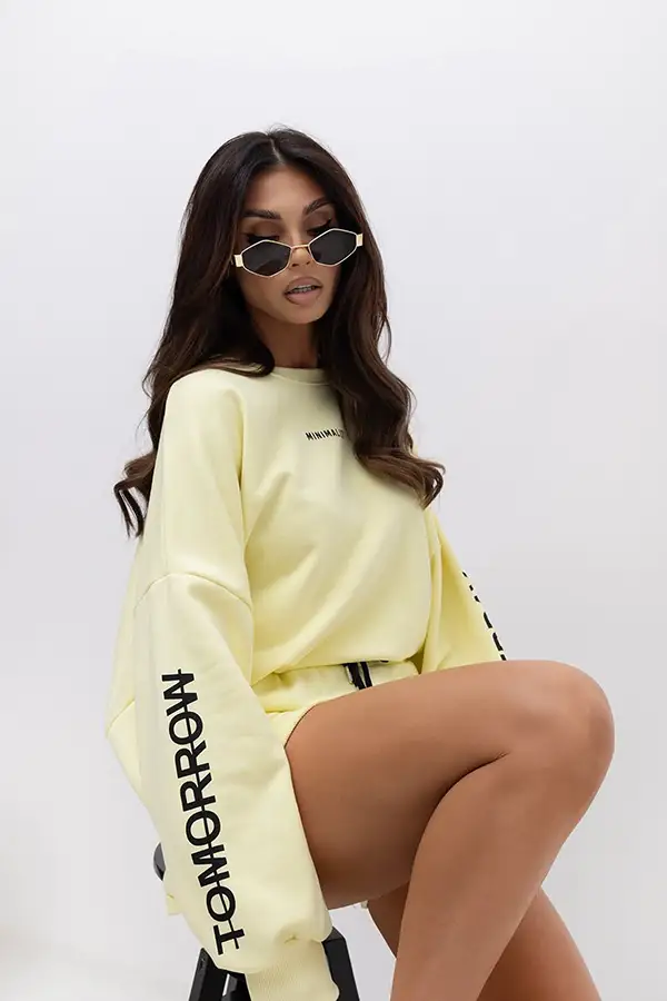komplet bluza oversize i luźne szorty żółty