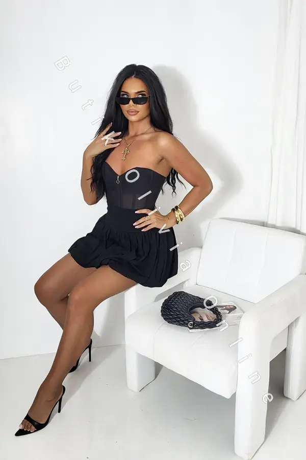 spodniczka-mini-bombka-czarna-fame-4.webp
