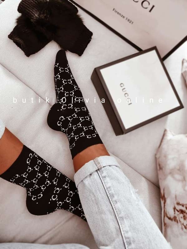 damskie-skarpetki-dlugie-czarne-cc.jpg